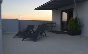 Stylish Seaview Rooftop